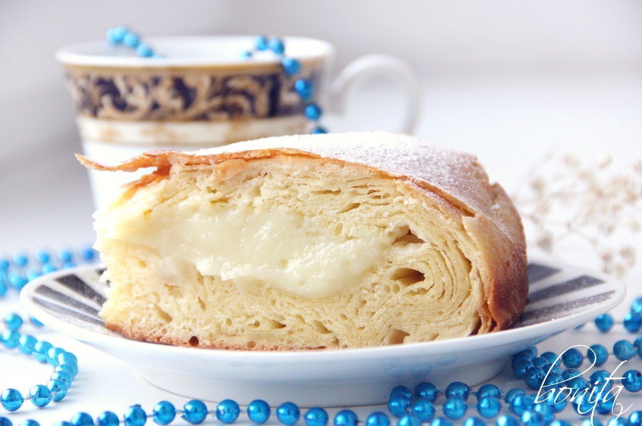 бугаца. турецкий пирог с заварным кремом. польский пирог карпатка. тосканский пирог. фытыр по-египетски.