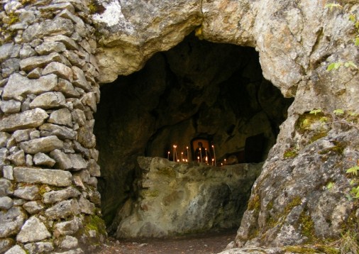 пещерата на Иван Рилски