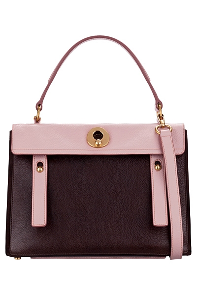 розова чанта на Yves Saint Laurent за 2012