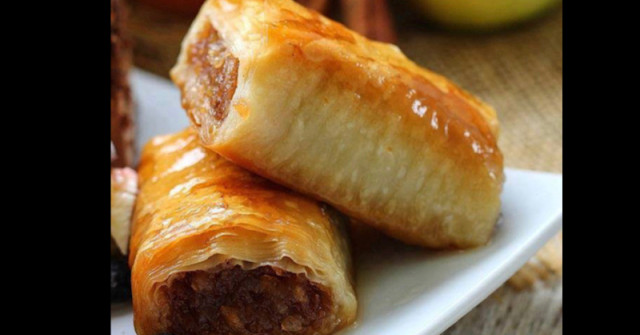 СОЧНА Ябълкова баница, на вкус като баклава! Такова чудо няма да ви ...