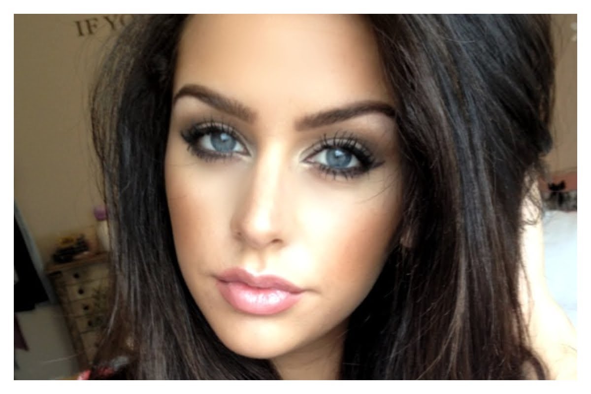 макияж для зеленоглазых брюнеток. какой макияж темные волосы. макияж с бордовой помадой. какой макияж темные волосы. коричневая помада для брюнеток.